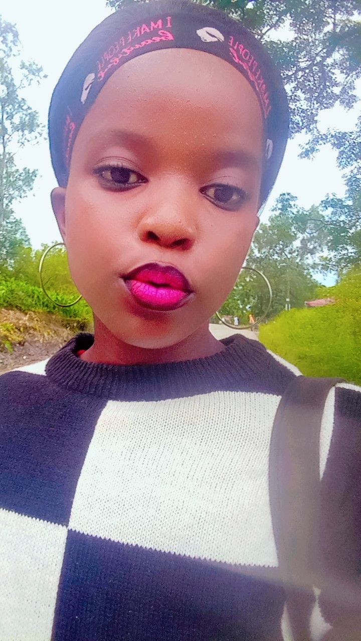 Siphokazi, 23