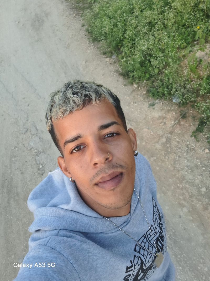 Kenny, 23