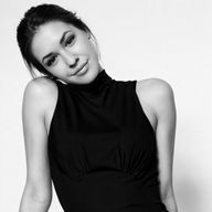 Anna, 28