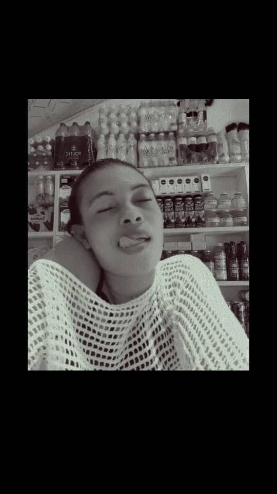 Afia, 22