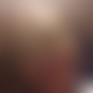 Luciana, 37