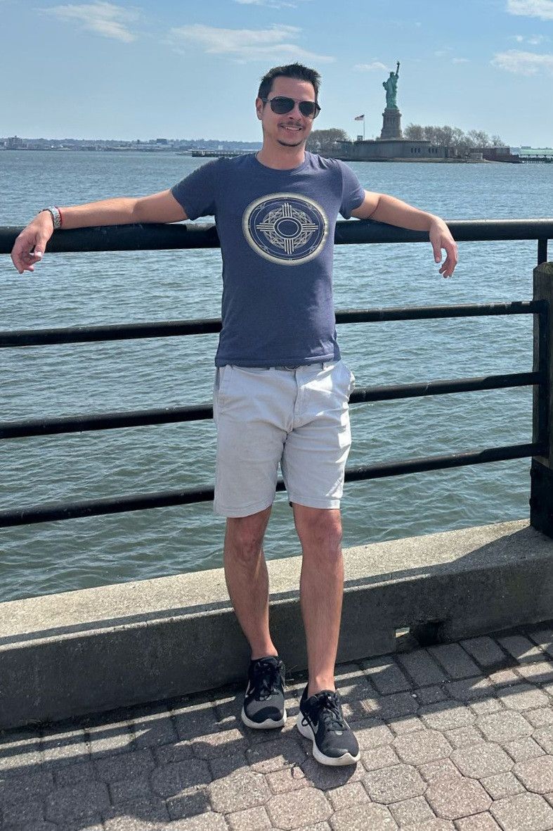 Jonathan, 31