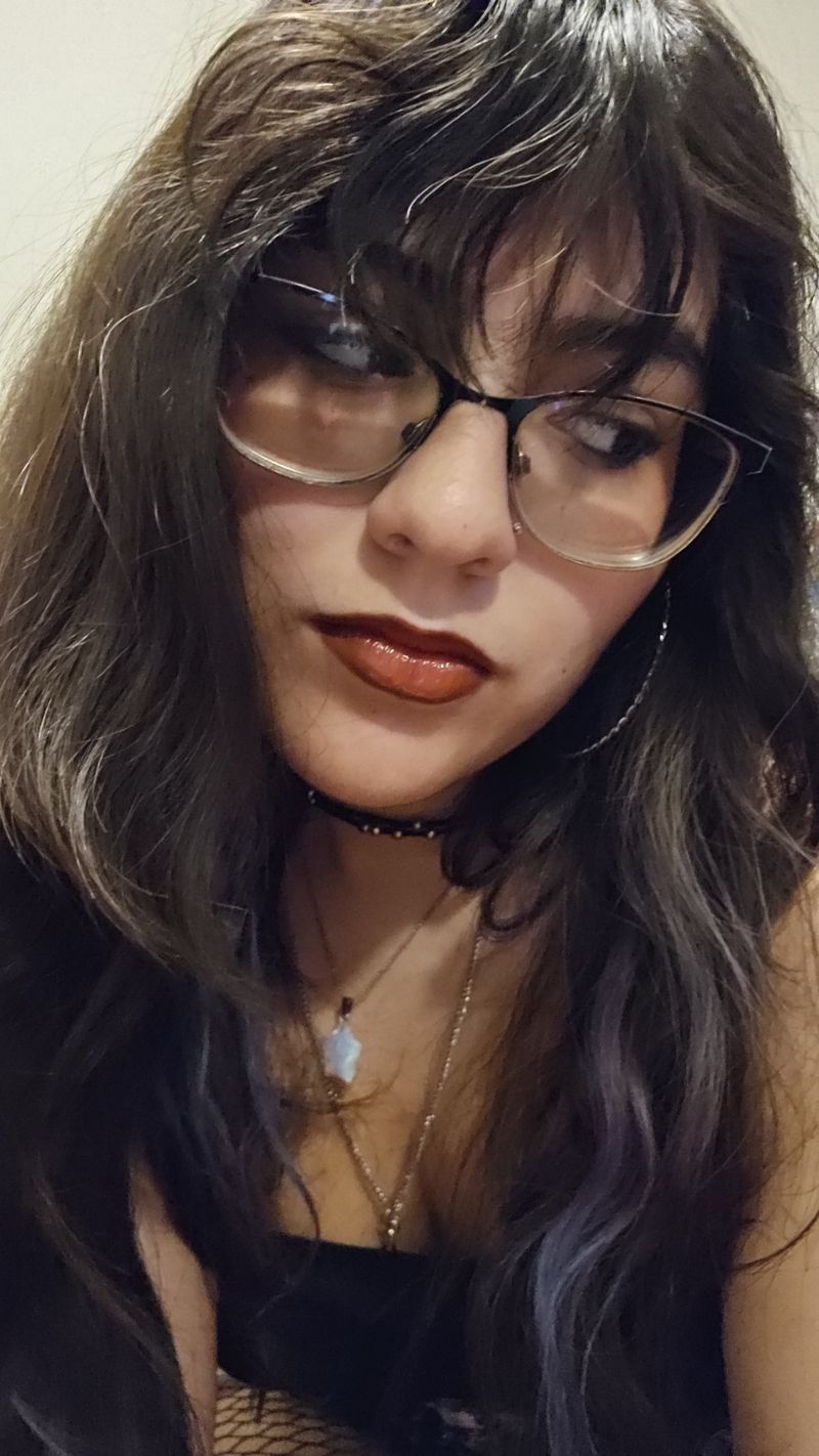 Rosa, 18