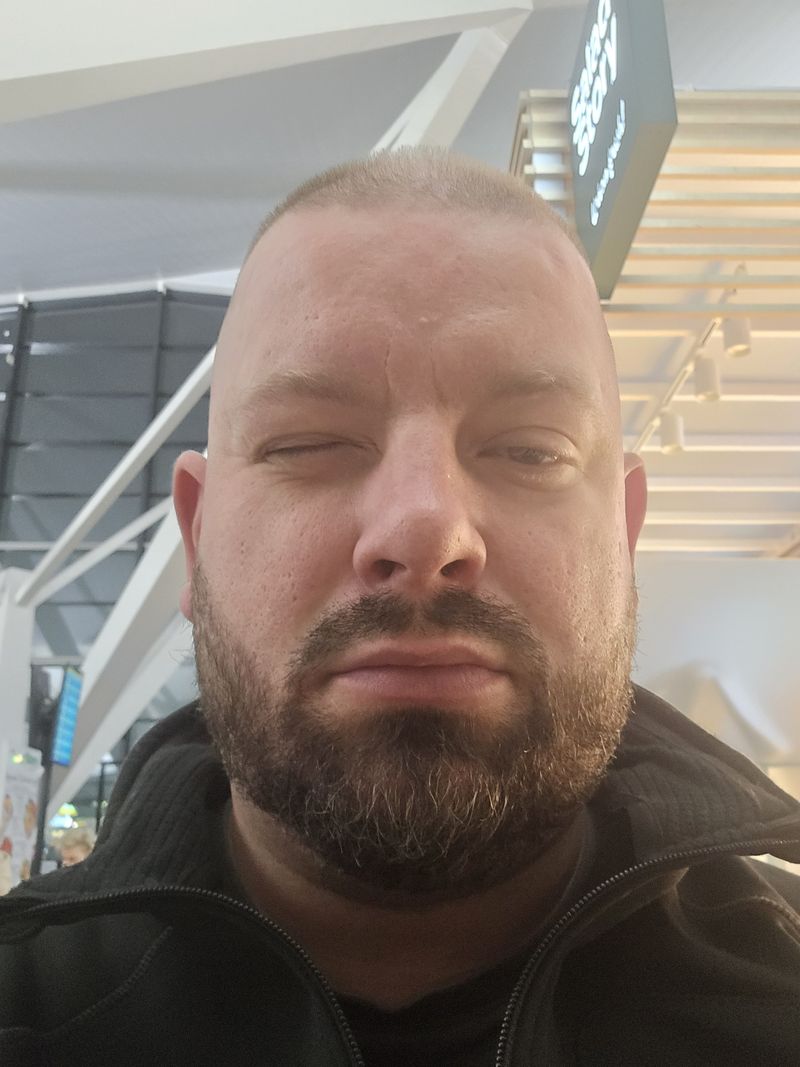 Karol, 39