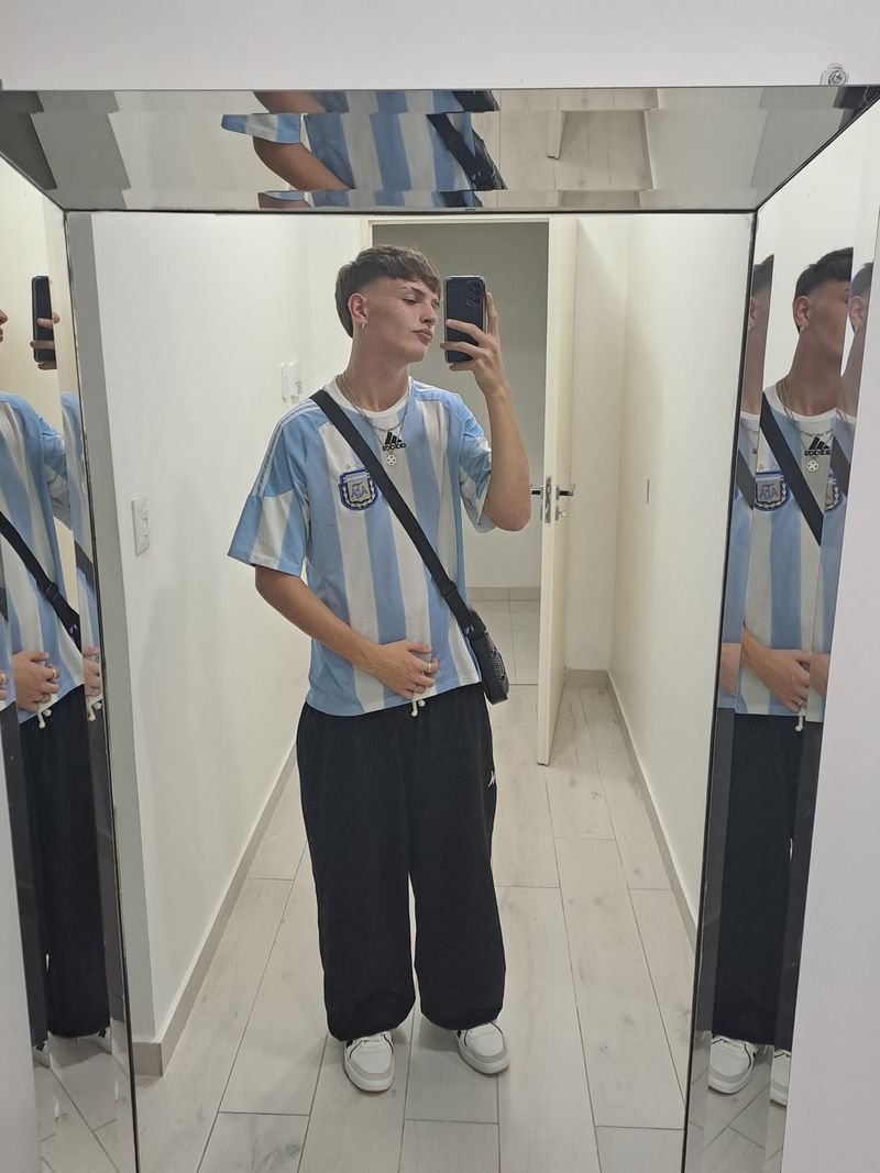 Haron, 18