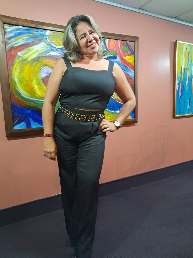 Erika, 48