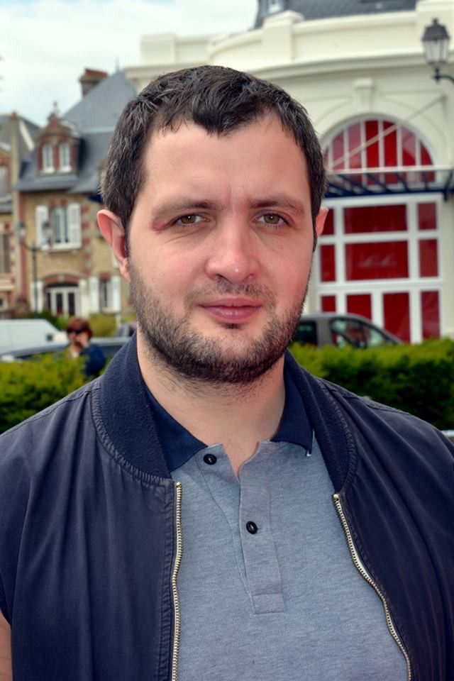 Simo, 46