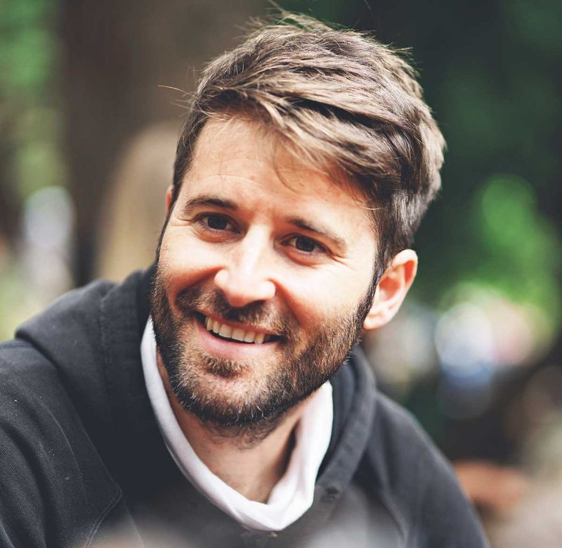 Oliver, 41