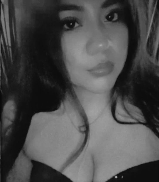 Yessyca, 23