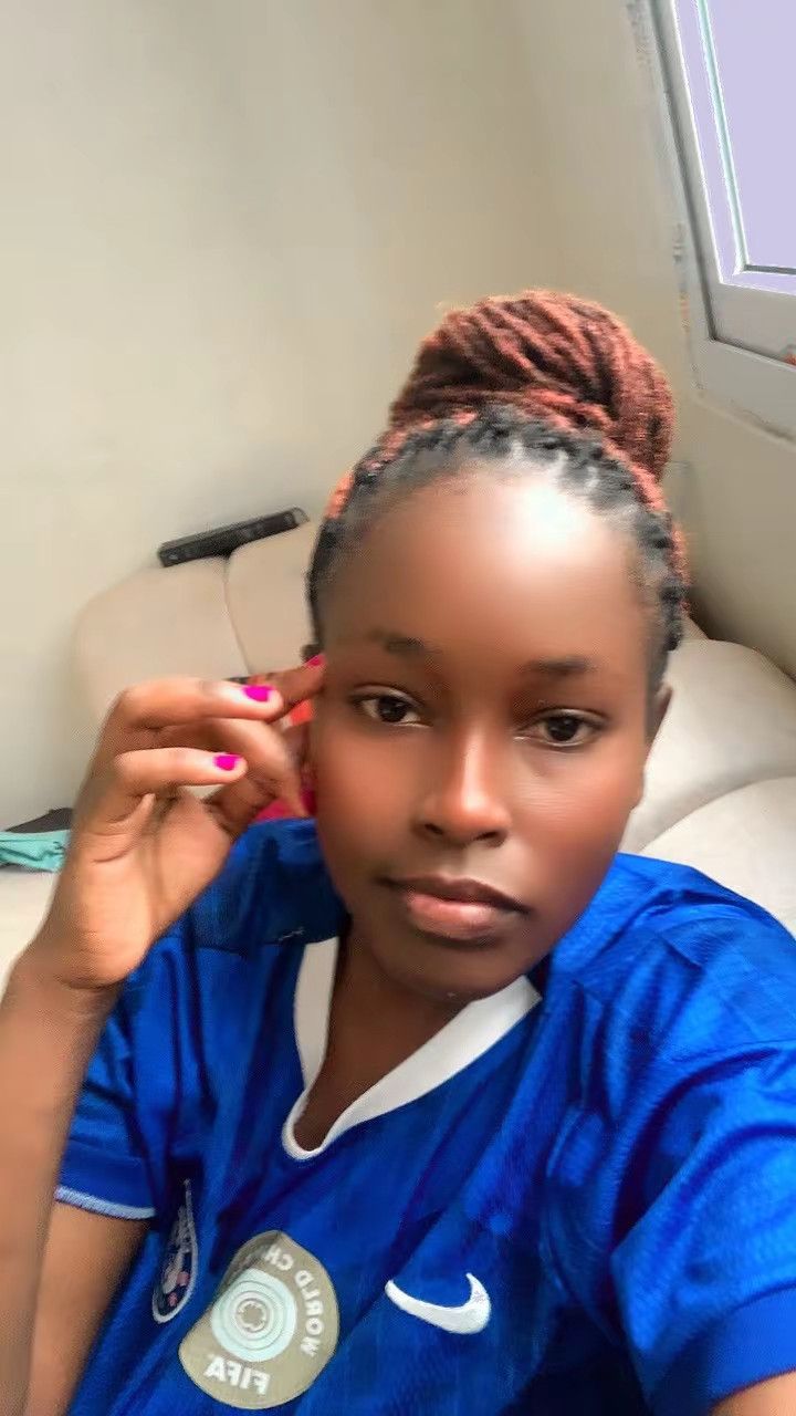 Sabina, 22