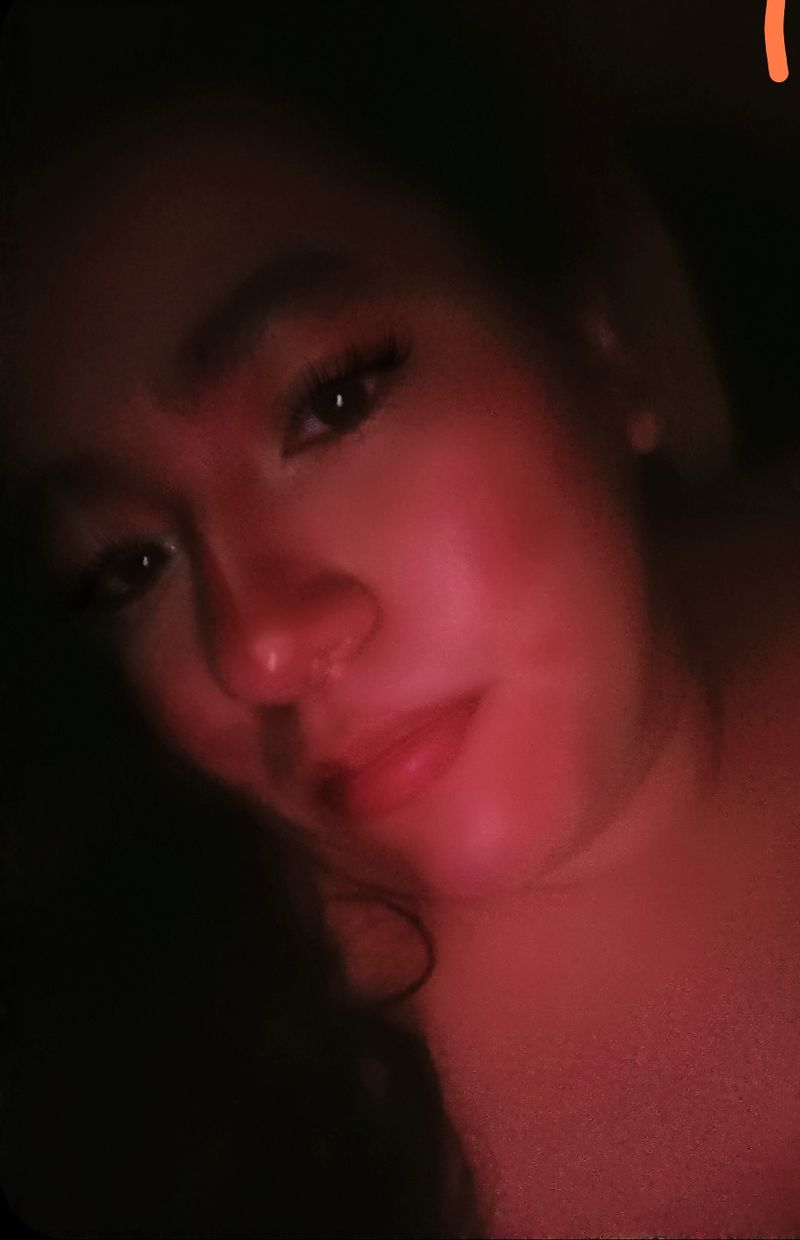 Andrea, 23