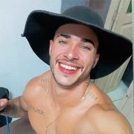 Gabriel, 29