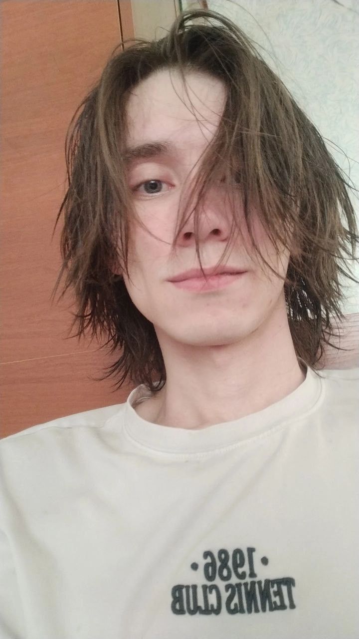 Andy, 27