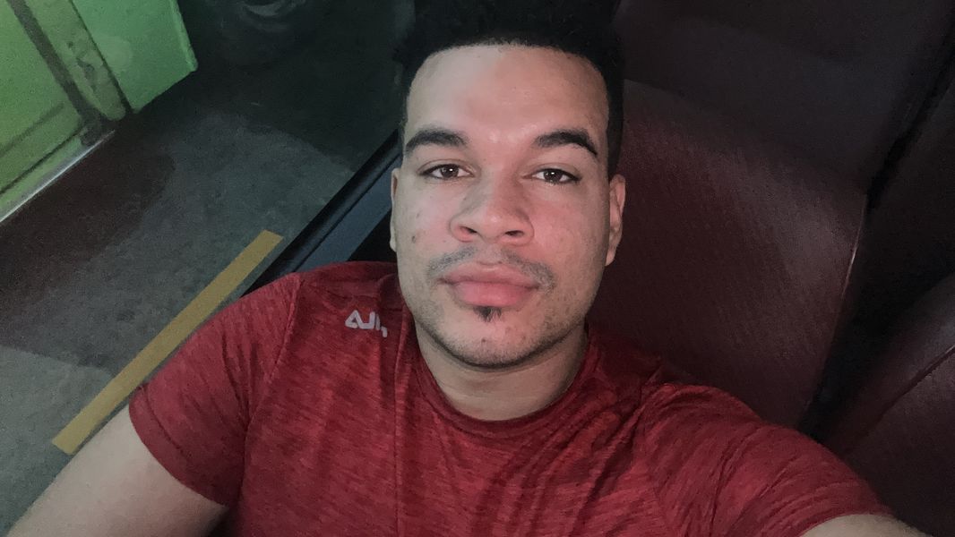 Jose, 28