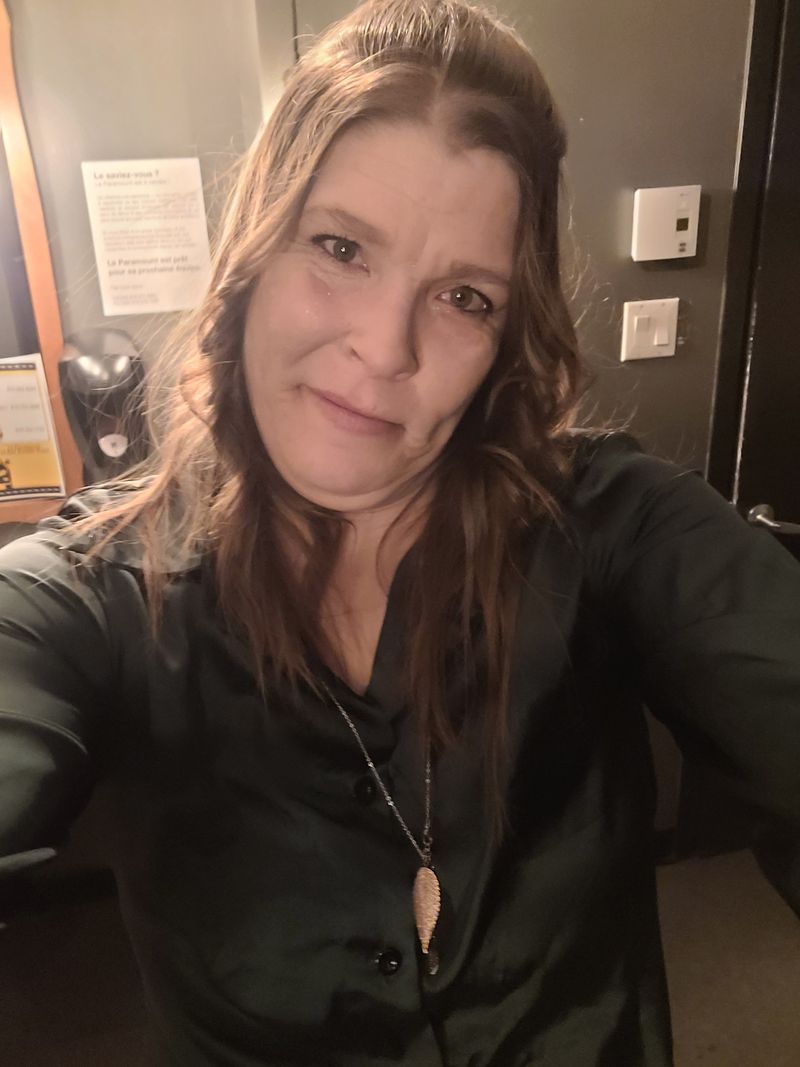 Geneviève, 45