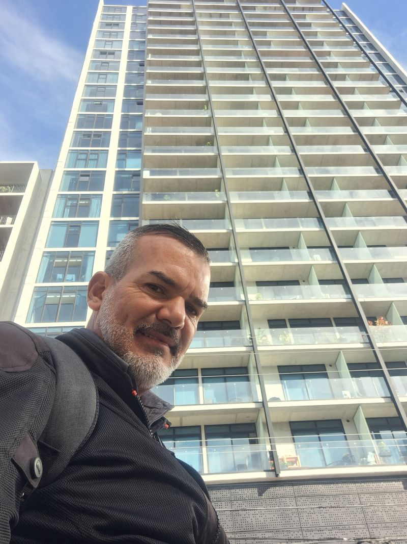 Arturo, 49