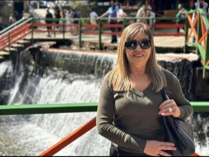 Raquel, 62