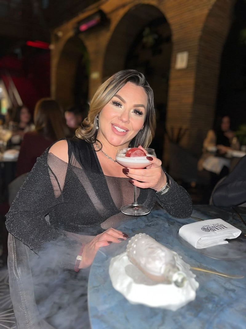 Zulay, 50