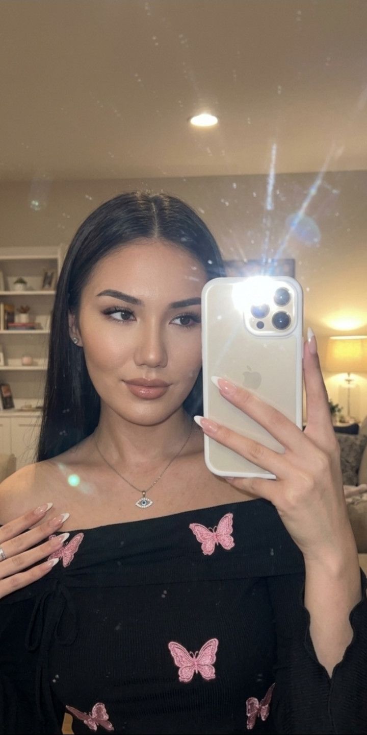 Sh, 24