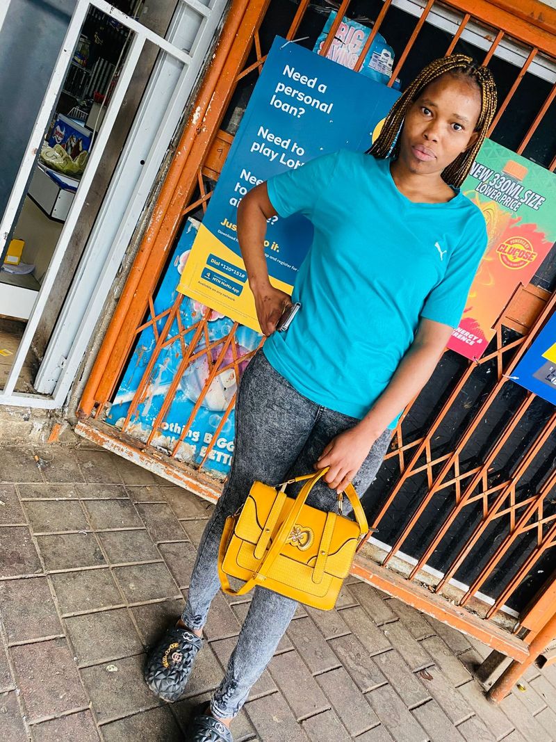 Thando, 24