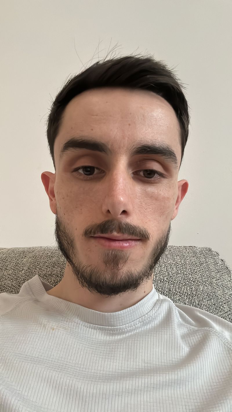 Nesti, 25