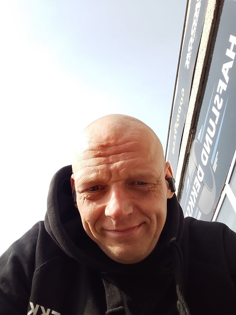 Maciej, 42