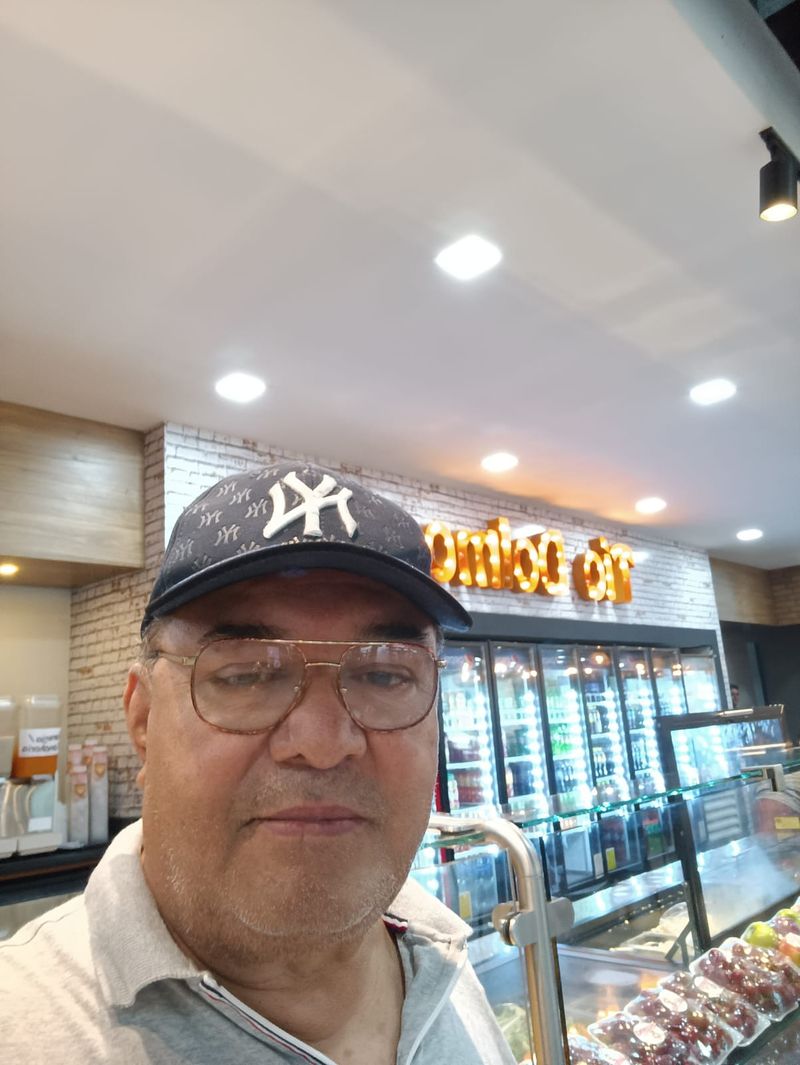 Jorge, 60