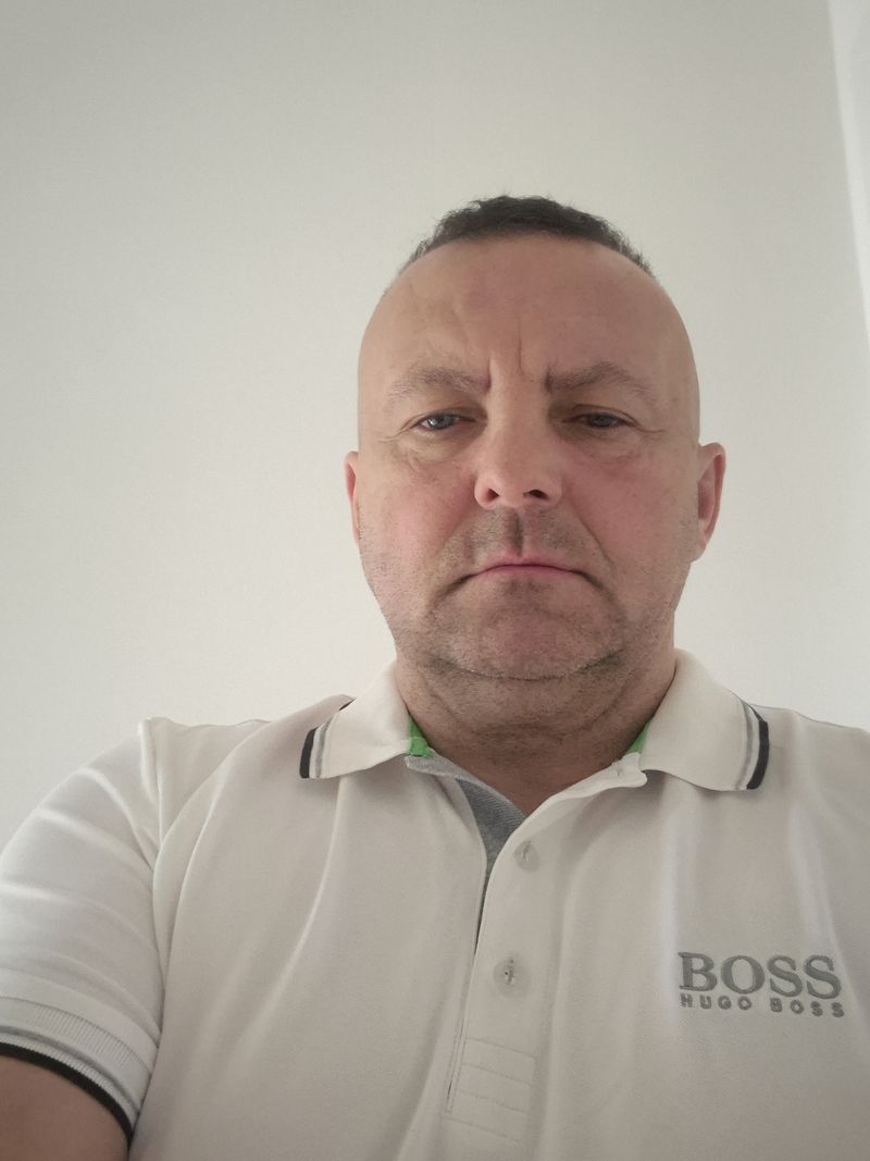 Pawel, 47