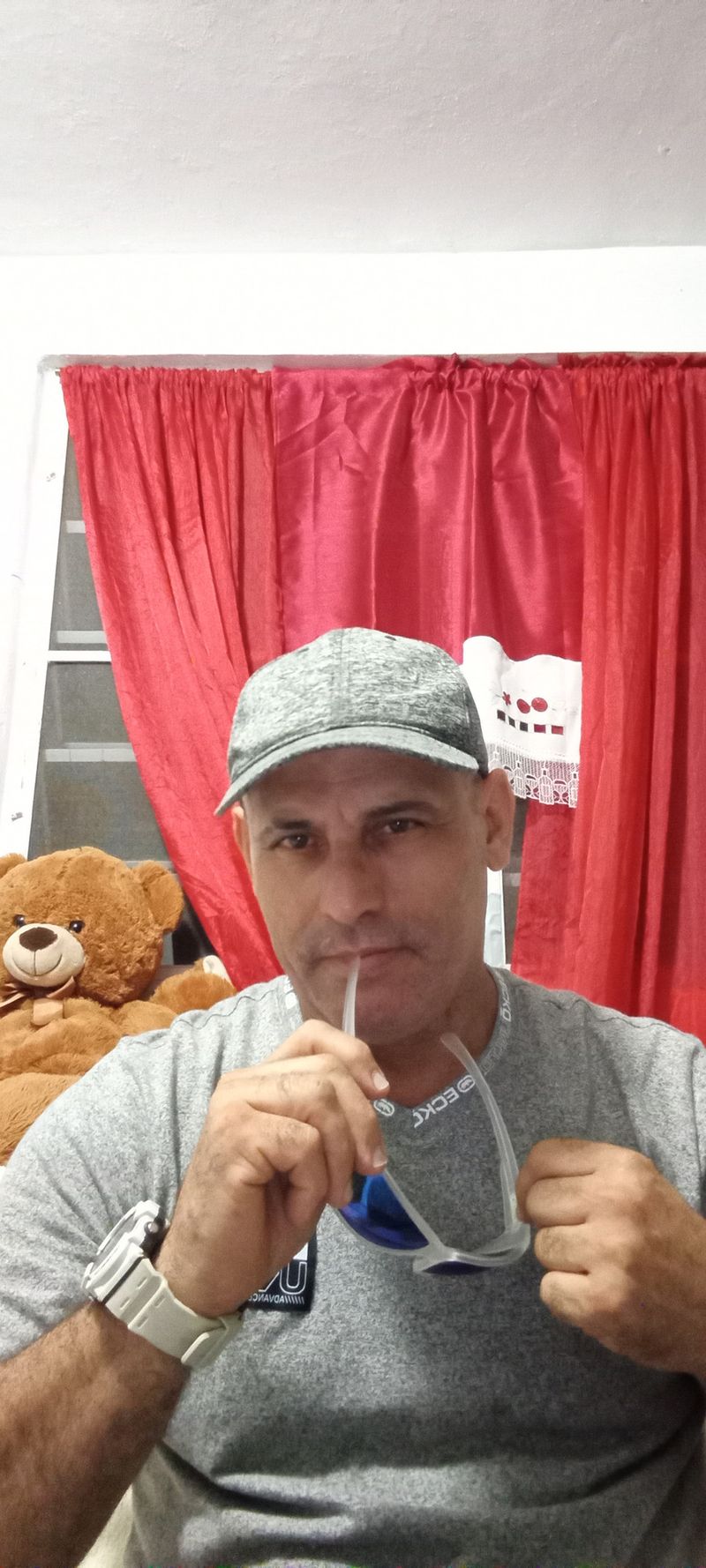 Víctor Z, 55