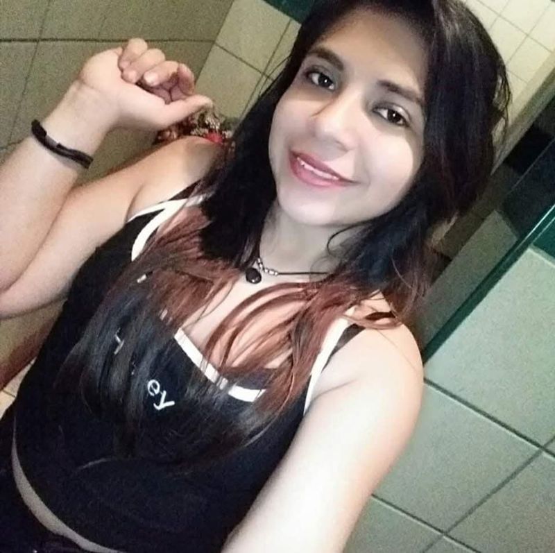 Alejandra, 28