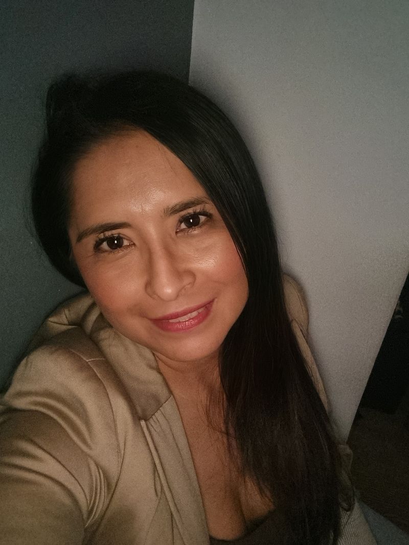 Paula, 47