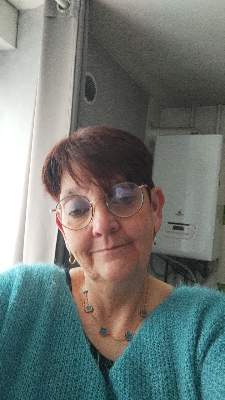 Noelle, 55