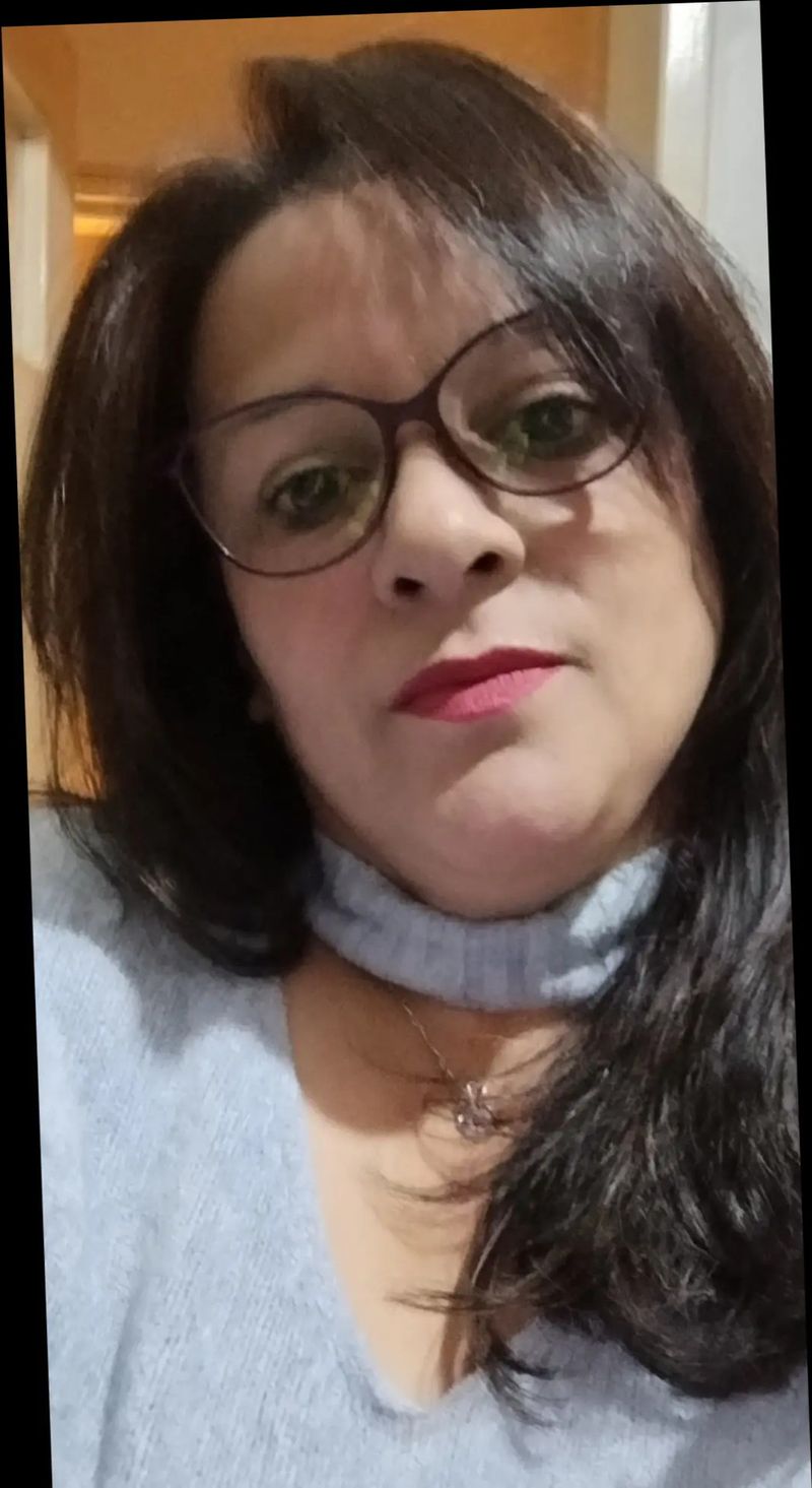 Ana Inés, 53