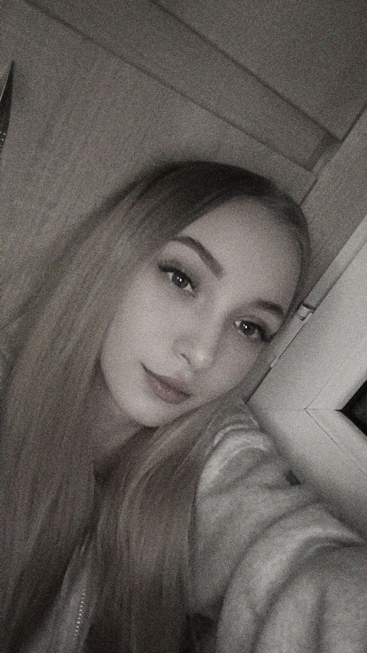 Александра, 23