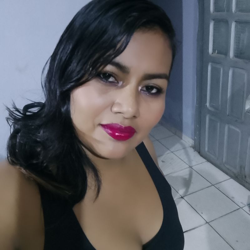 Scarlett, 32