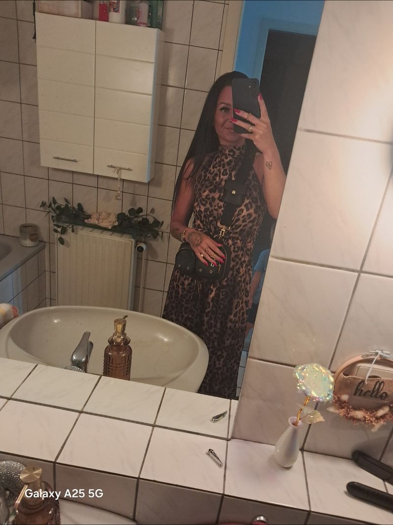 Karolina, 34