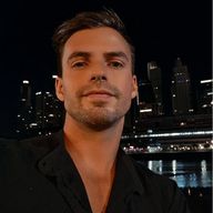 Maxi, 32