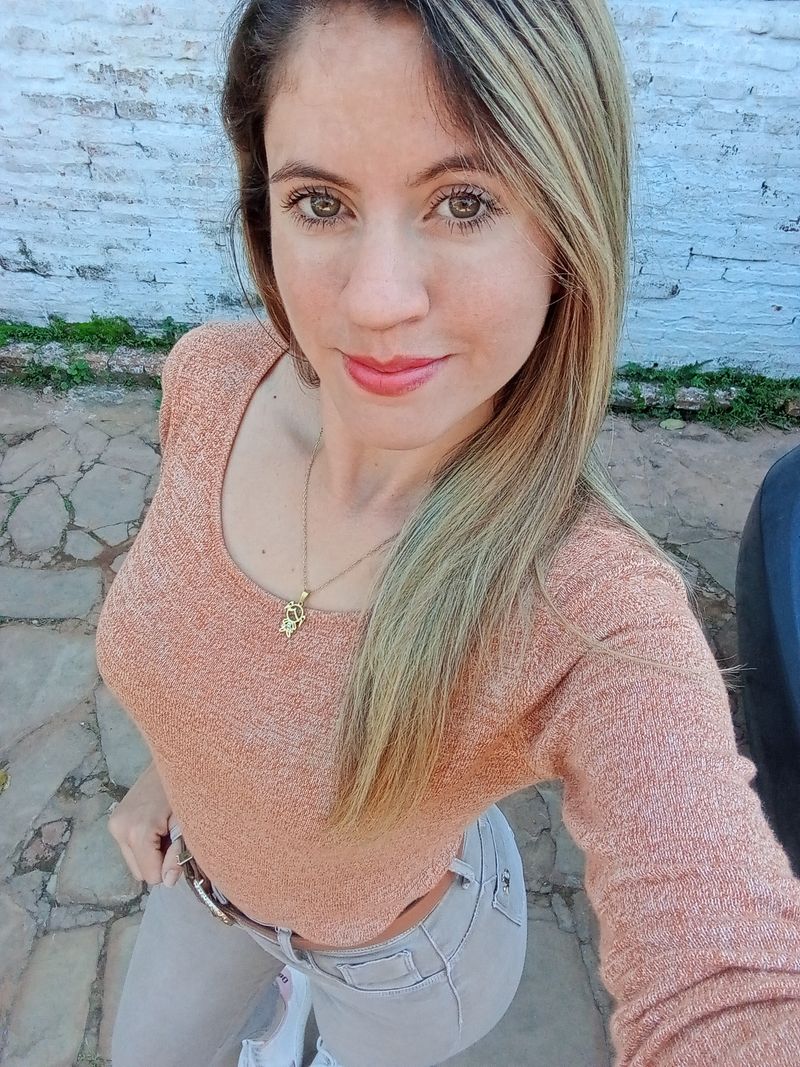 Natalia, 30