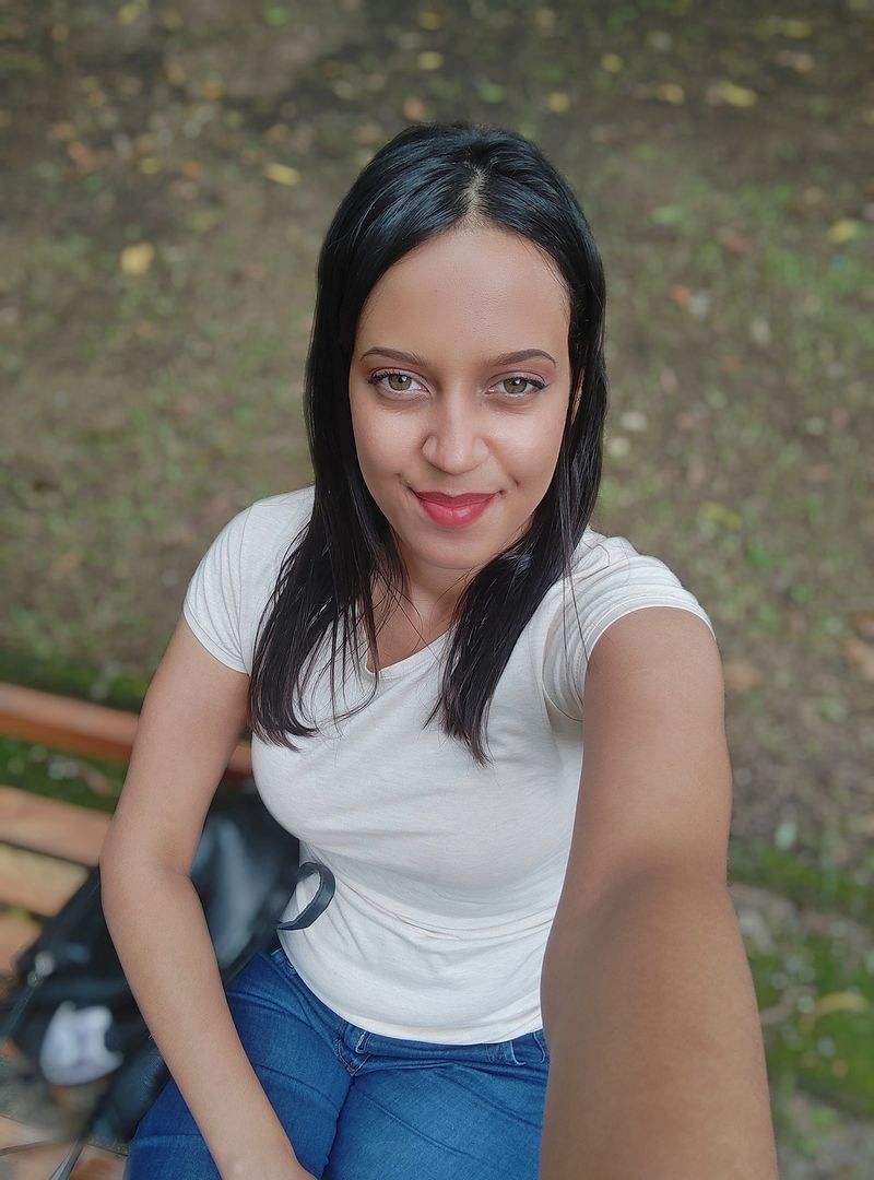 Maria, 27