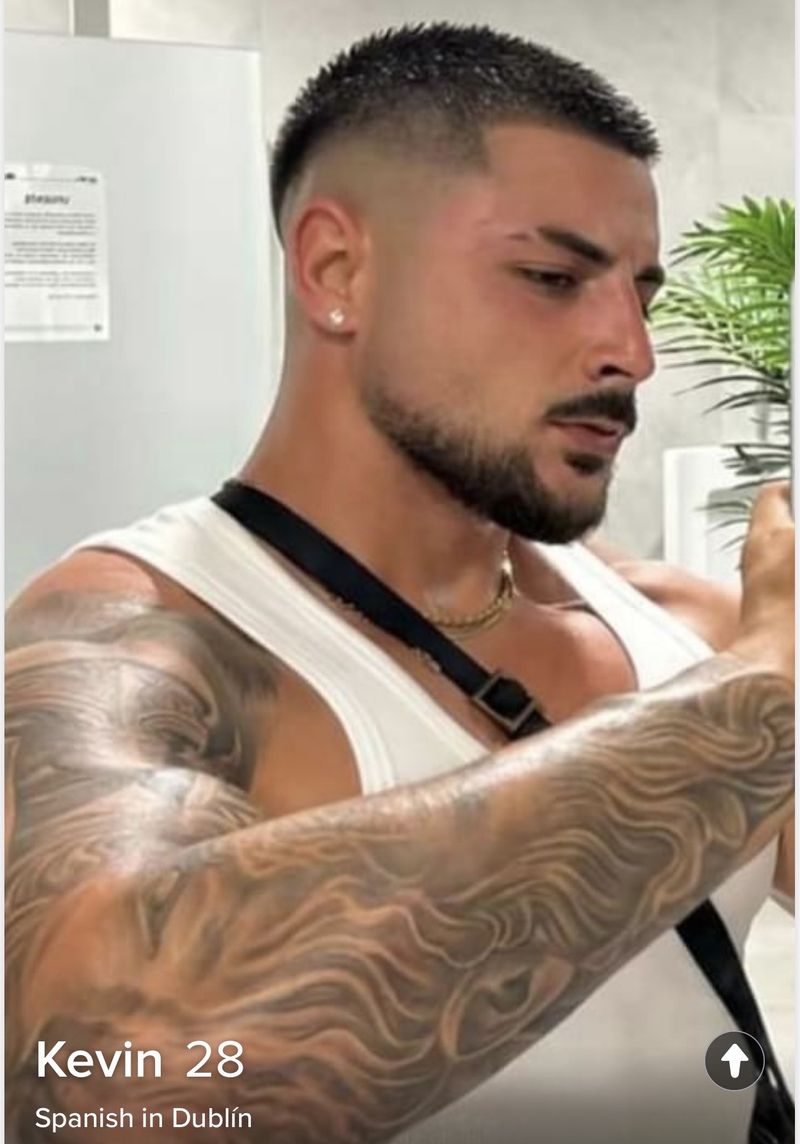 Kevin, 27