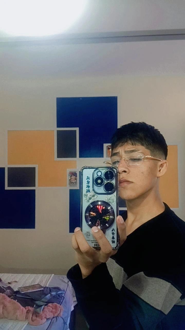 Jhos, 18