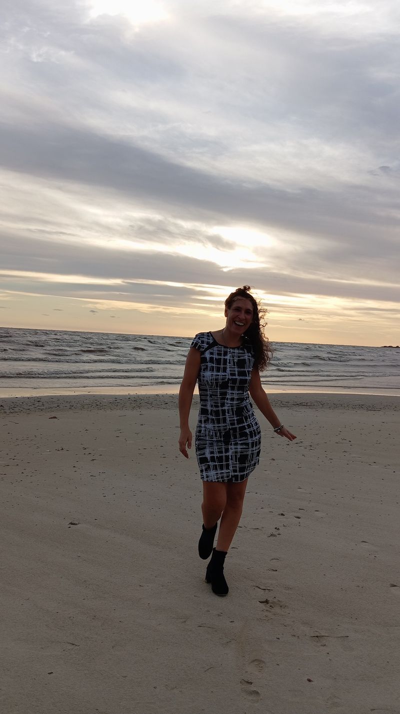 Natalia, 45