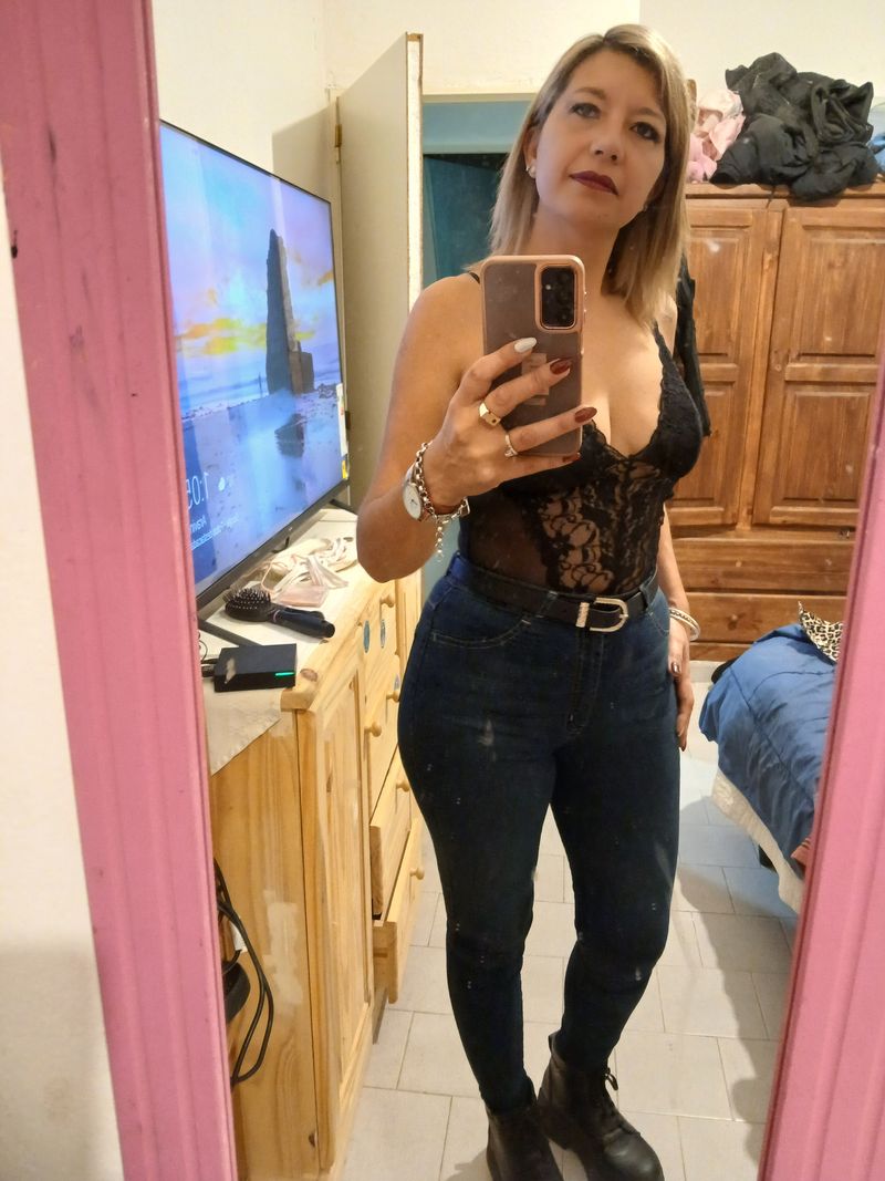 Mari, 47