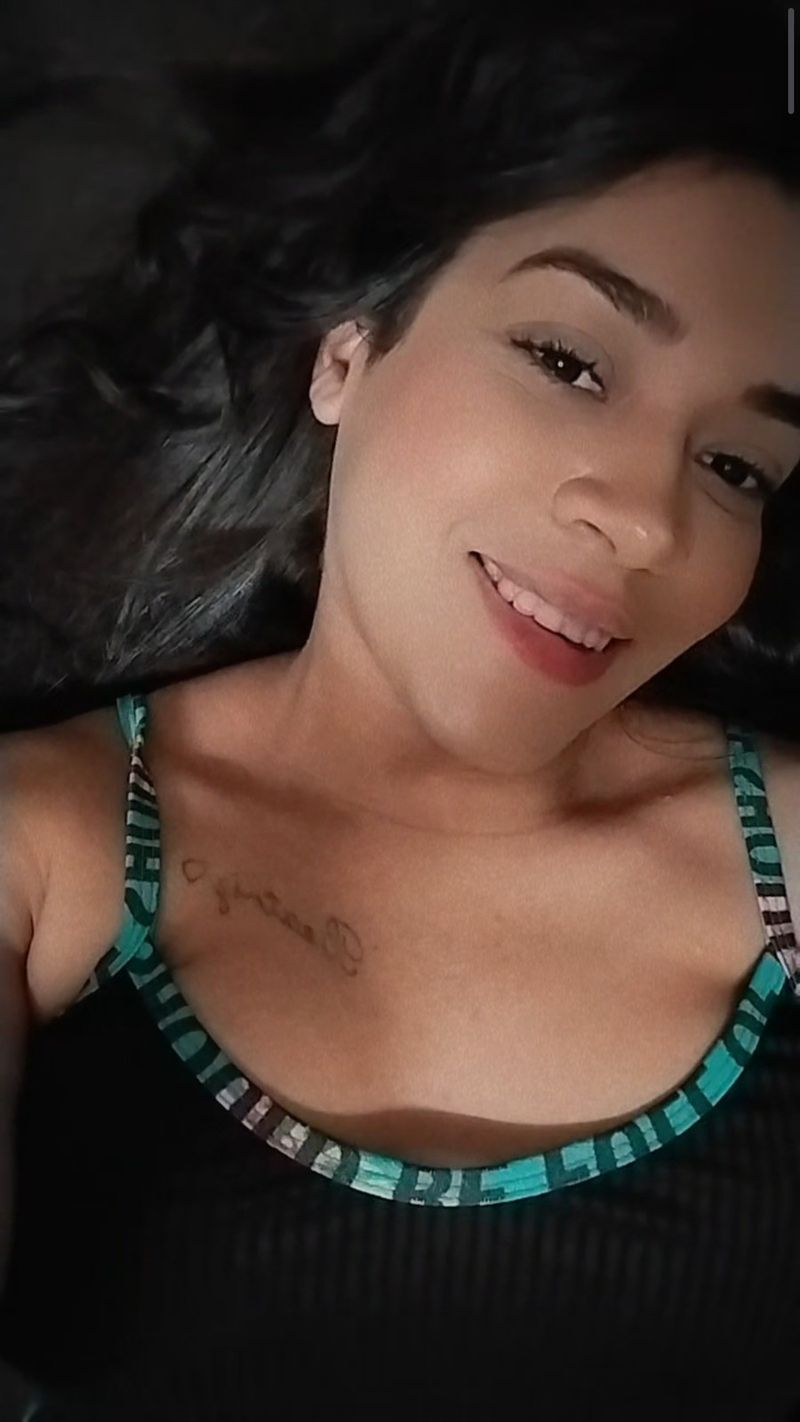 Vânia, 24