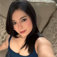 Daniela, 33