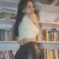 Caro, 26