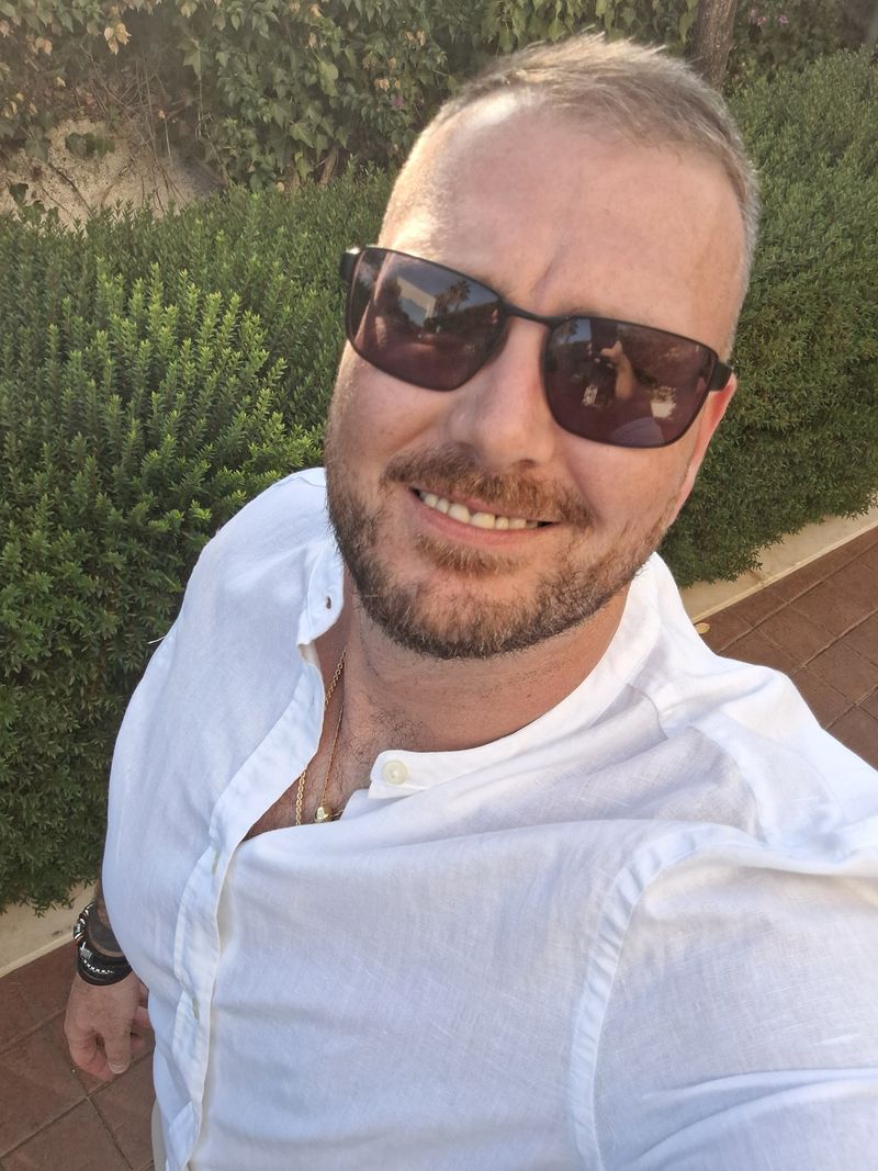Ash, 36
