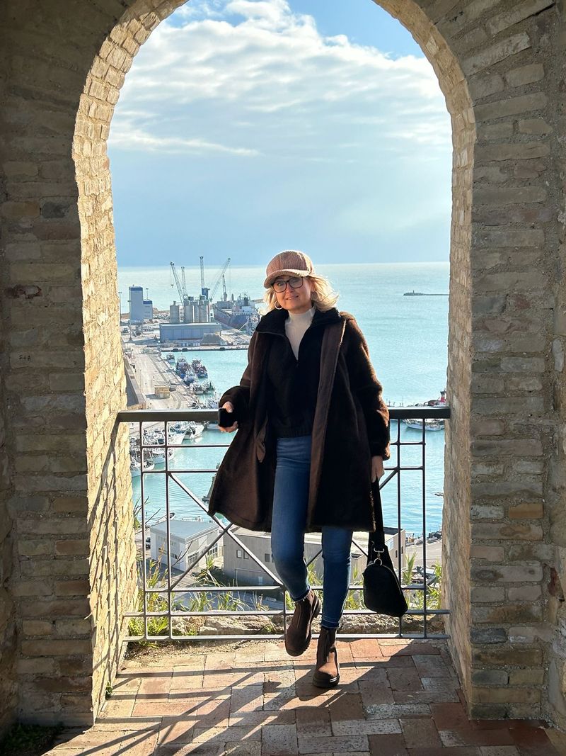 Renata, 58