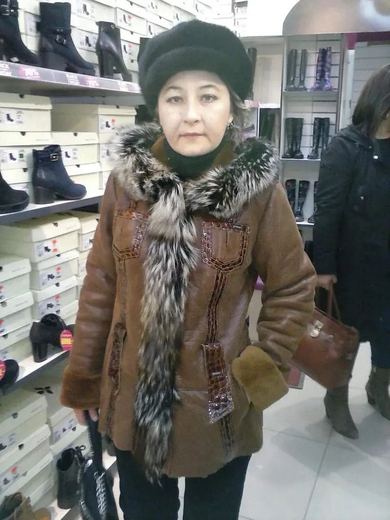 Анара, 48