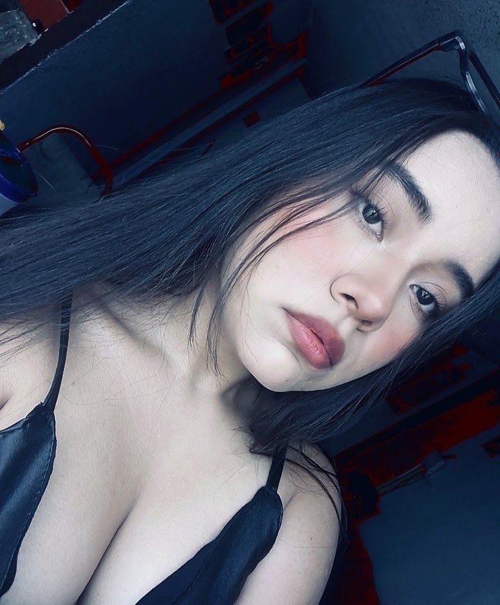 Ximena, 20